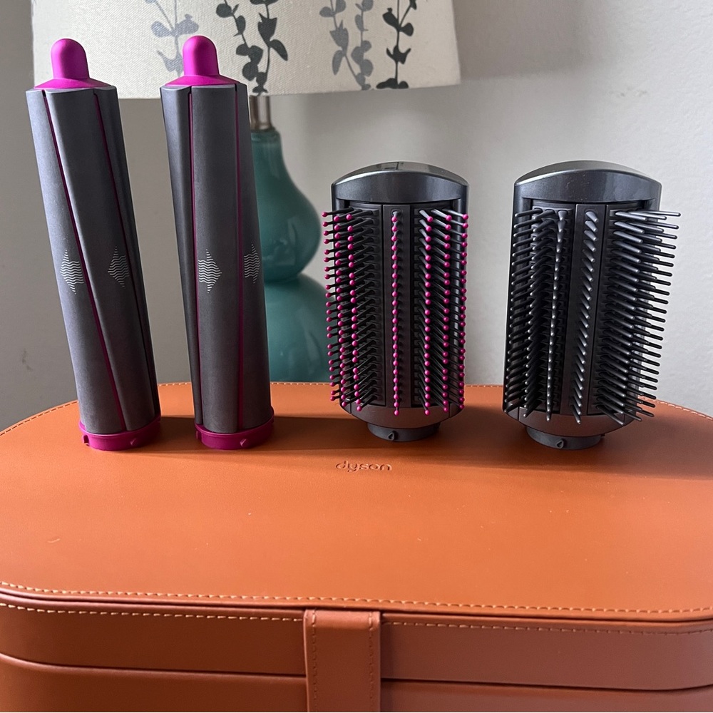 Dyson airwrap attachments